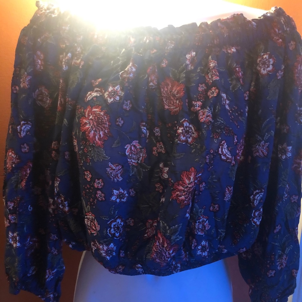 NWT crop top size L